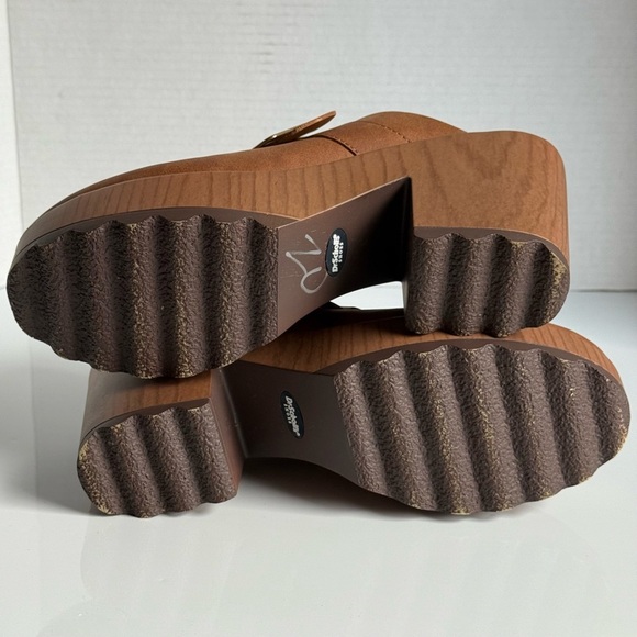 Dr. Scholl's Tan Leather Wake Up Clogs with Buckle Mules Size 9.5M - Picture 7 of 12